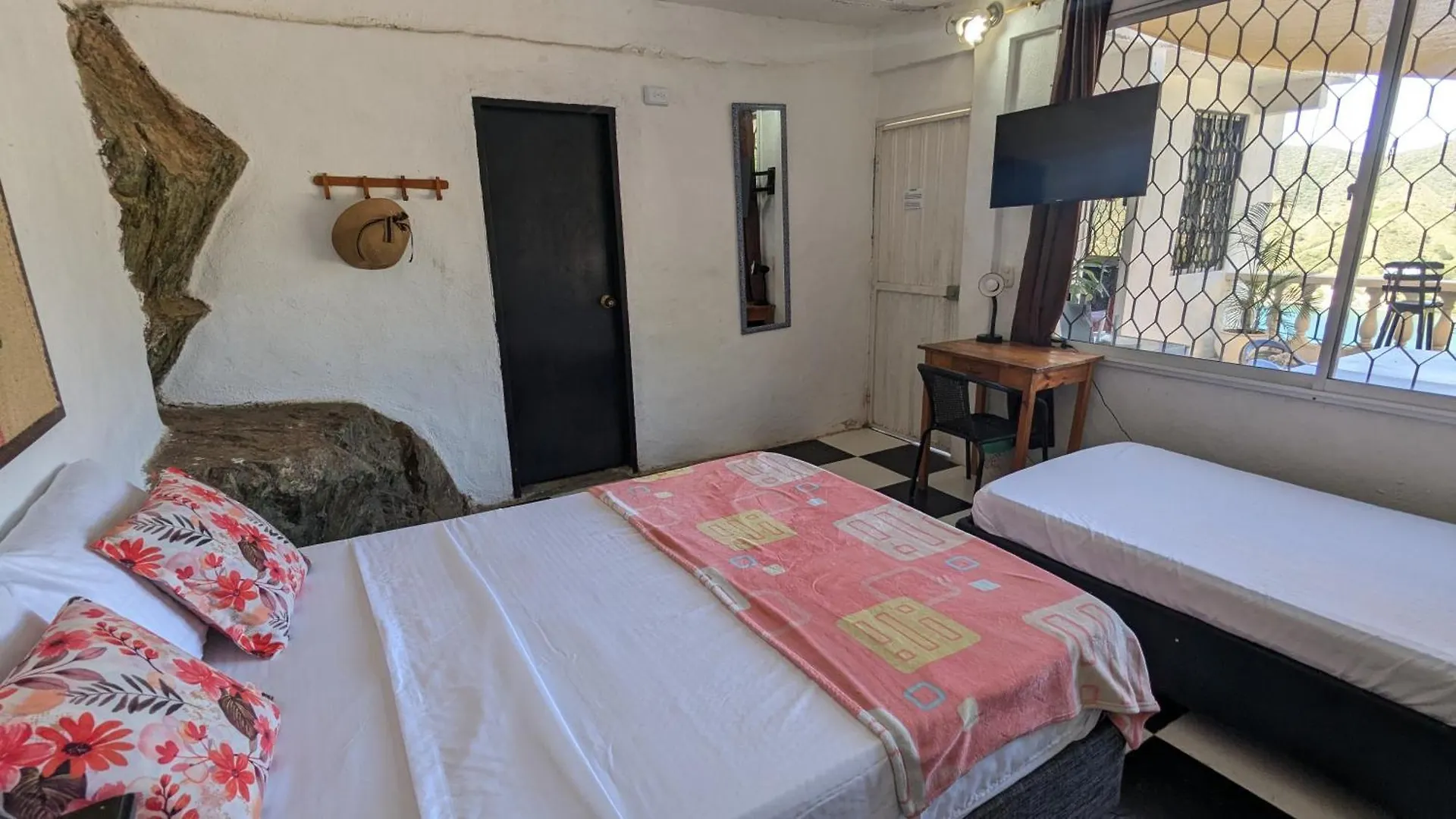 Casa Blanca - Taganga Guest House Santa Marta  Colombia