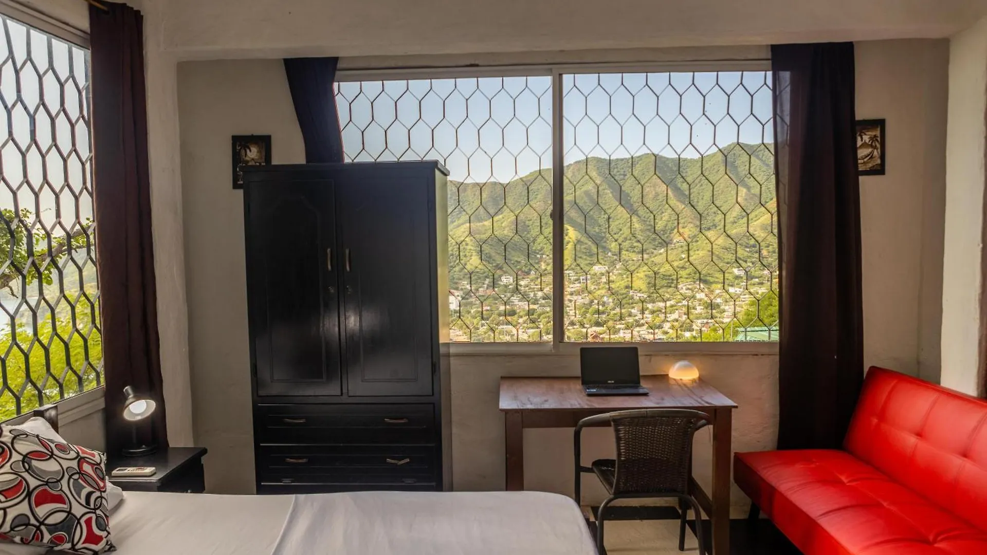 Casa Blanca - Taganga Guest House Santa Marta  Colombia